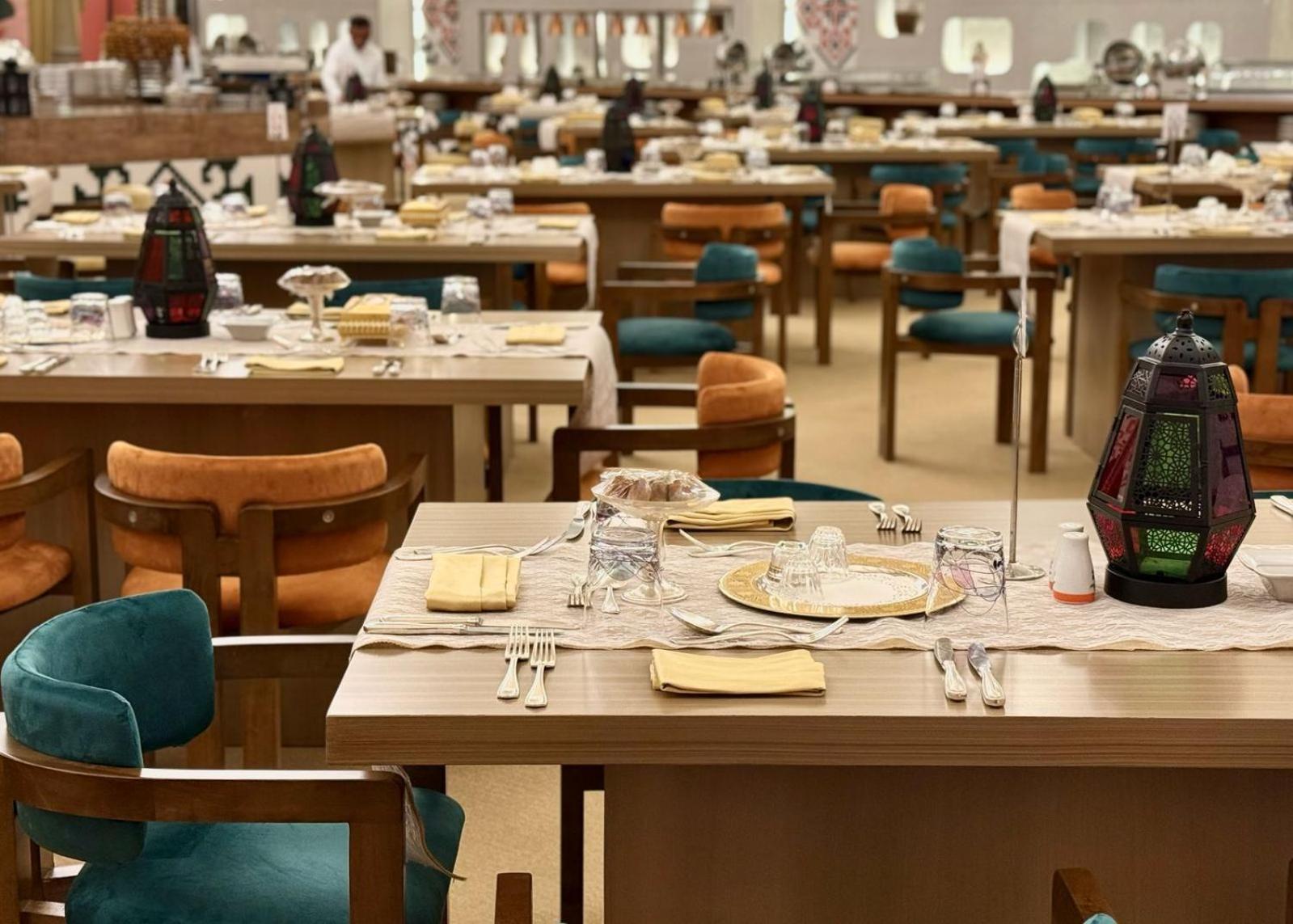 Hotel The Venue Jeddah Corniche Exteriér fotografie The dining room at the Emirates Lounge at Dubai International Airport